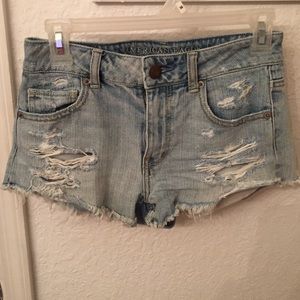 High wasted ripped American eagle shorts