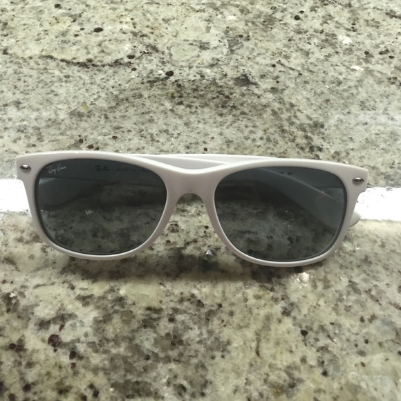 New Wayfarer Ray Bans