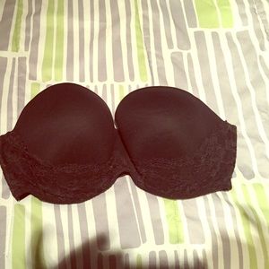 Black Lace Strapless Bra
