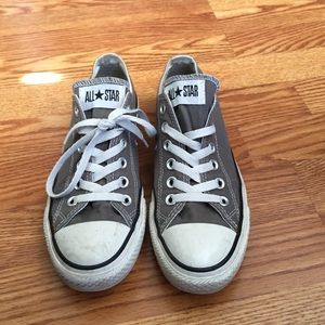 Grey converse