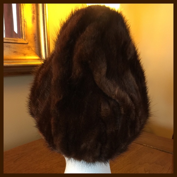 Mink Hat Vintage WWII Mink Fur Russian Hat by Designer Lora - Picture 3 of 4