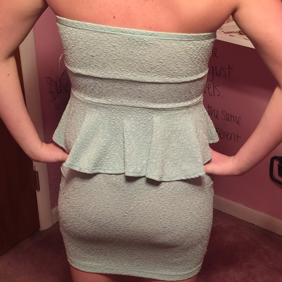 Mint green casual dress!!! - Picture 2 of 2