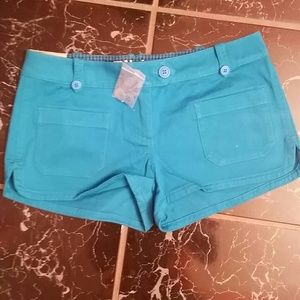 Delias Tibbi Style Short and Cassady Purple Short