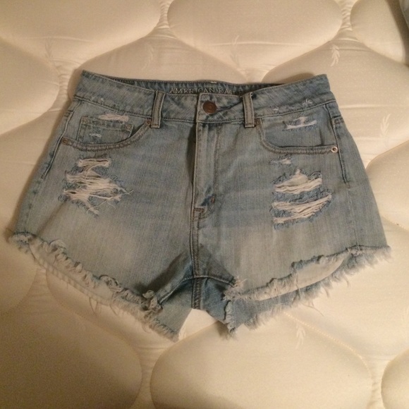 High wasted American eagle shorts