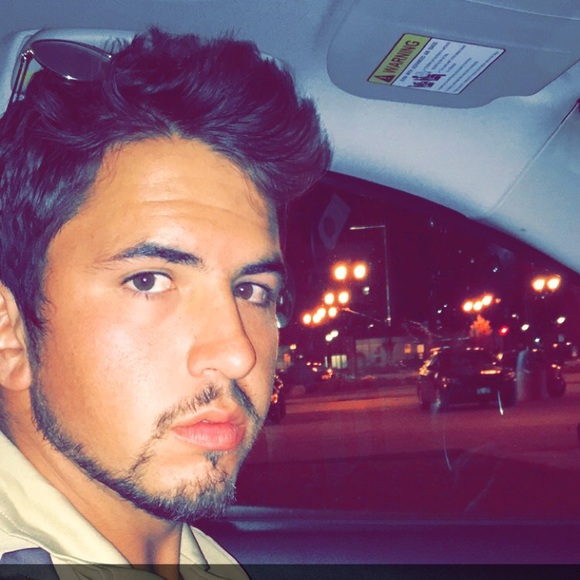 Meet your seller! ๐๐๐๐ - Picture 2 of 4