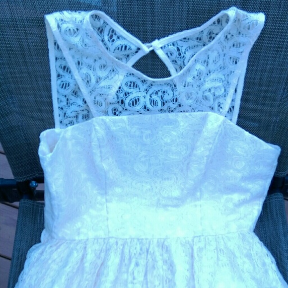 SOLD****Additional pics of The Limited dress