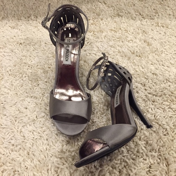 Steve Madden Shoes - Steve Madden Kerr sandal