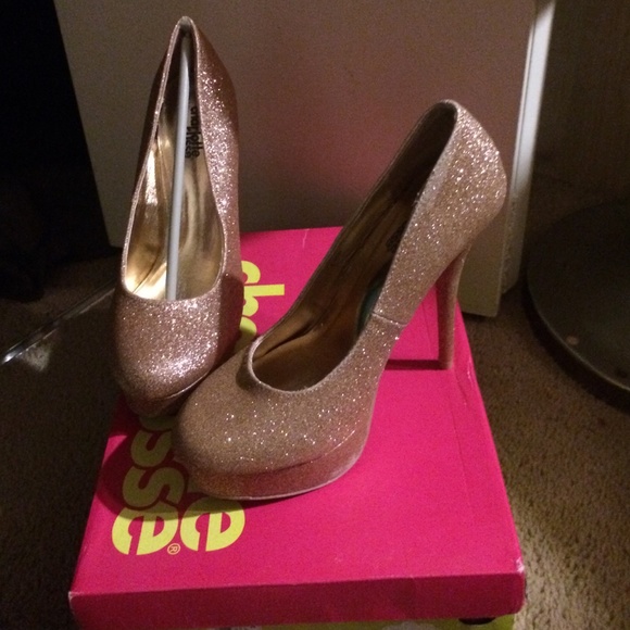 Gold glitter heels size 7