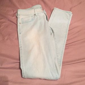 light blue skinny jeans
