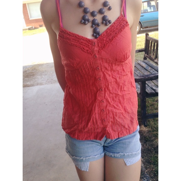 Coral top - Picture 2 of 3