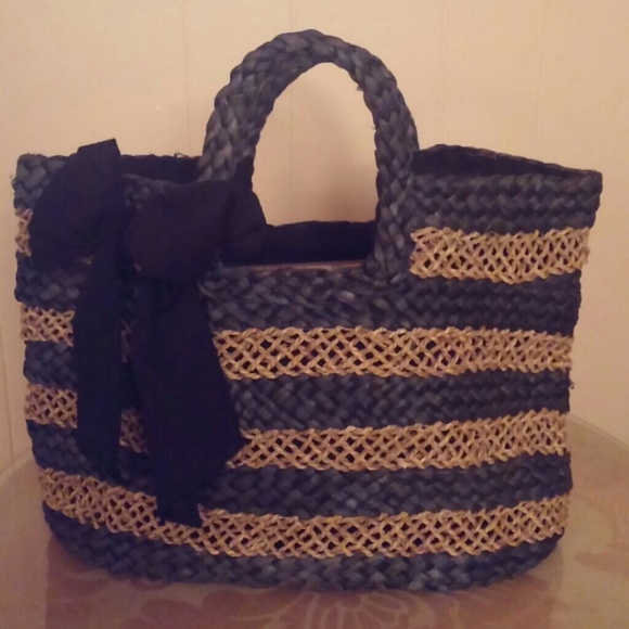 ✨Final MD✨Must Go! Gorgeous Woven Basketweave Tote - Picture 1 of 4
