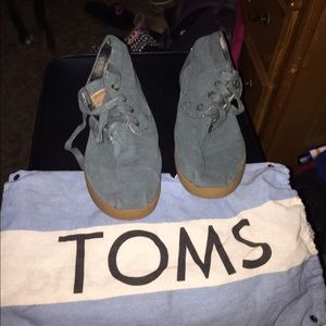 TOM shoes