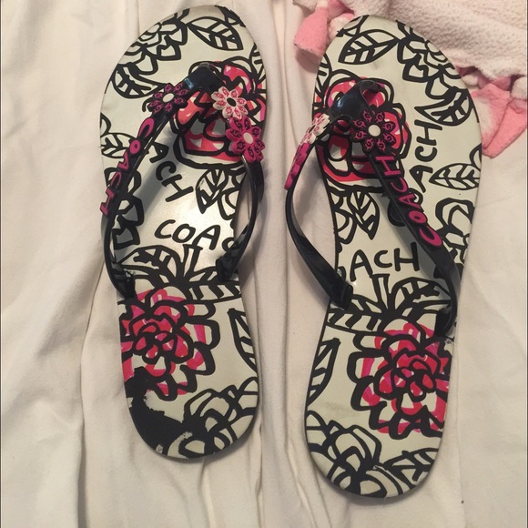 Coach Shoes - 💯 coach flip-flops🎀💟
