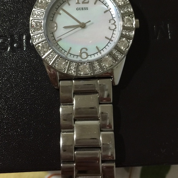 Guess Diamonds jewel spark Watch 100% Authentic - Picture 3 of 4