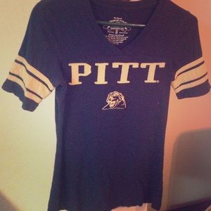 ****BUNDLED ❤️❤️PITT v-neck