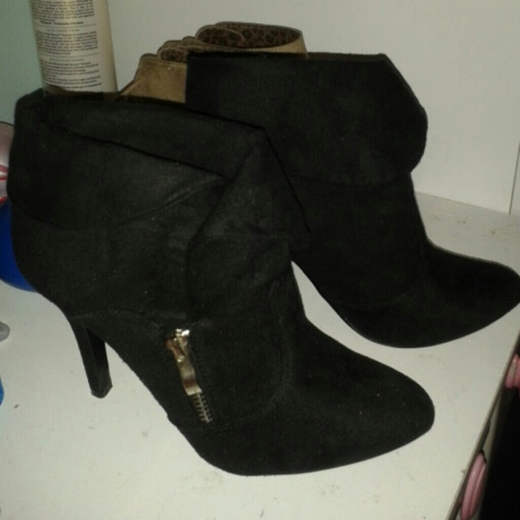 Heel booties!