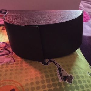 PRADA SUNGLASS CASE.... 👓👓👓👓👓