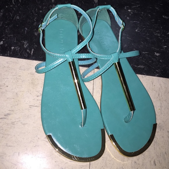 🚫SOLD🚫 Forever 21 turquoise sandal - Picture 1 of 3