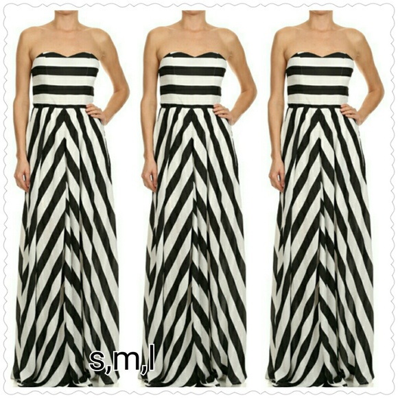 Black and white stripe dress - Picture 1 of 1