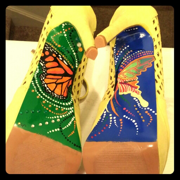 Shoes and artwork on your shoes!