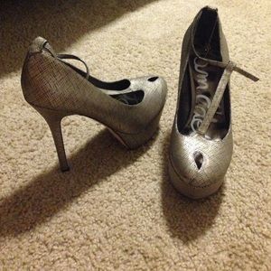 Black and gold heels