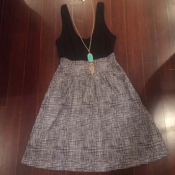 Size 2 black and white dress