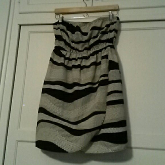 Strapless dress