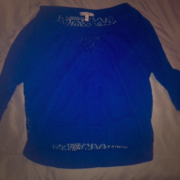 Delias sweater