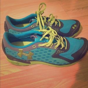 Under Armour Sneakers