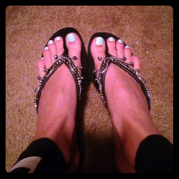 comfy flip flops
