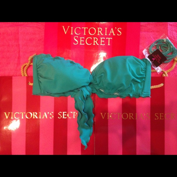 Victoria's Secret Other - VS Swimsuit Top in Teal