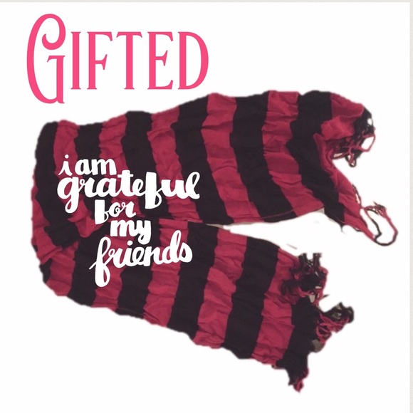 Accessories - 🔴 $1 Bundle🎈Cute Striped Pink & Black Scarf