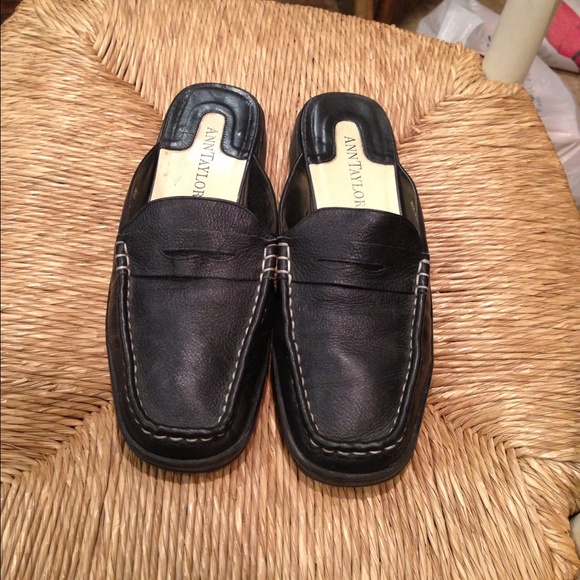 ANN TAYLOR BLACK SLIP ONS