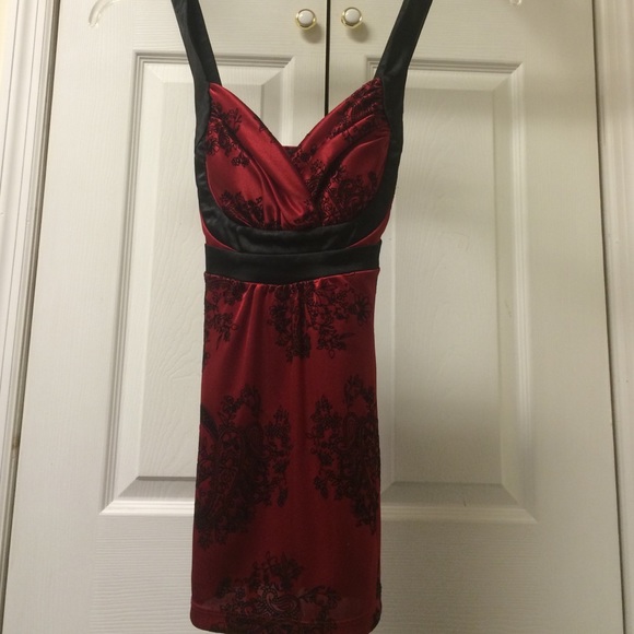 Le Chateau Sexy Blouse