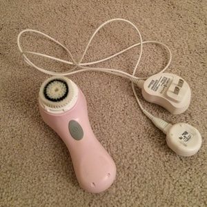 Clarisonic Mia 1 Face Cleaning Brush