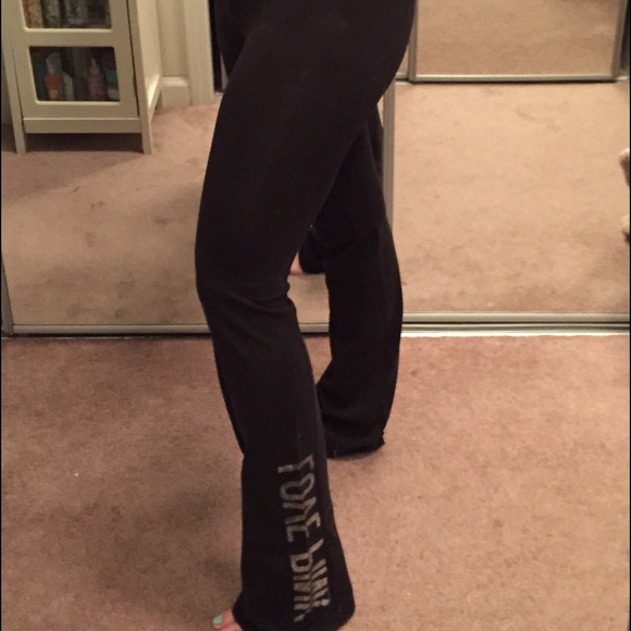 🚫SOLD🚫Pink VS black yoga legging with silver