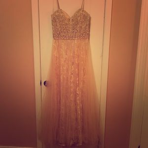Beautiful formal/prom gown