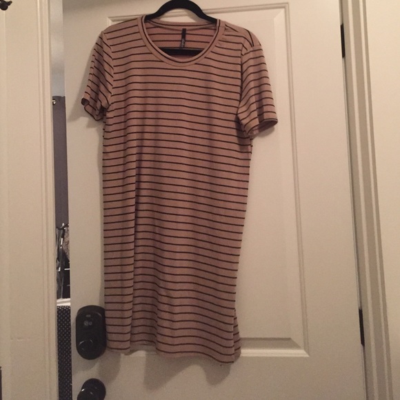 Black & Tan T-shirt Dress