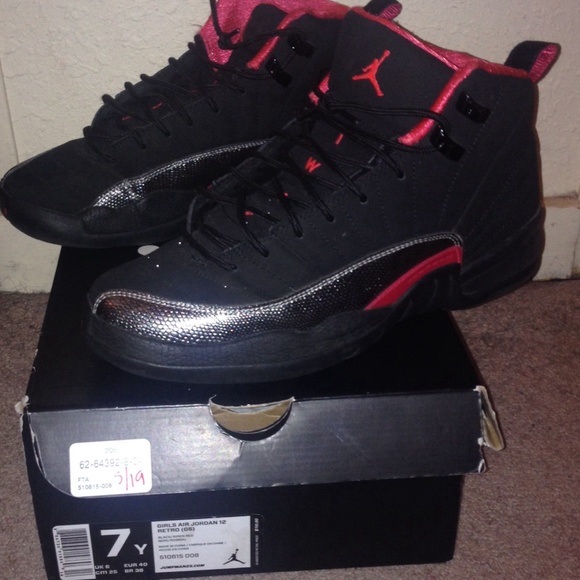 Jordan 12's
