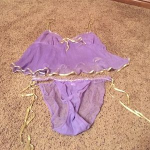 🔷SOLDVictoria Secret lingerie