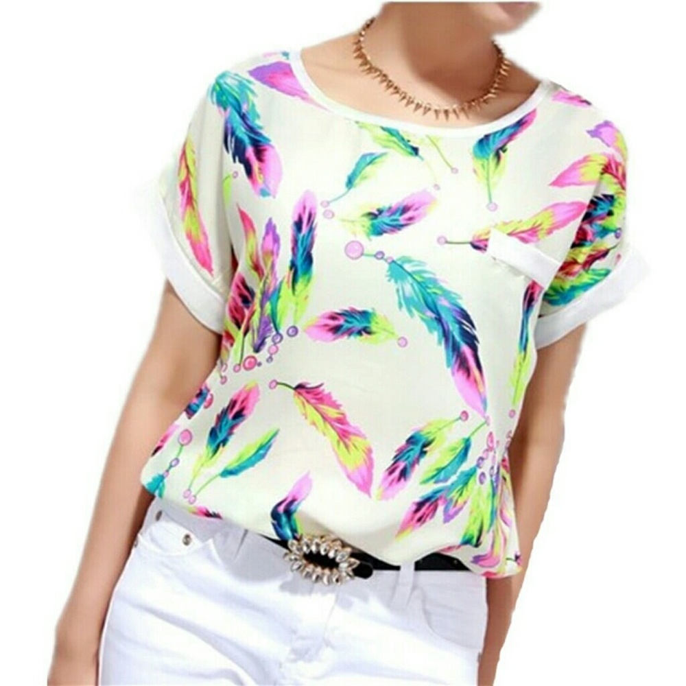 NWT Summer Top - Picture 2 of 3
