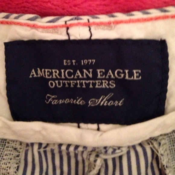 Striped shorts - Picture 3 of 4