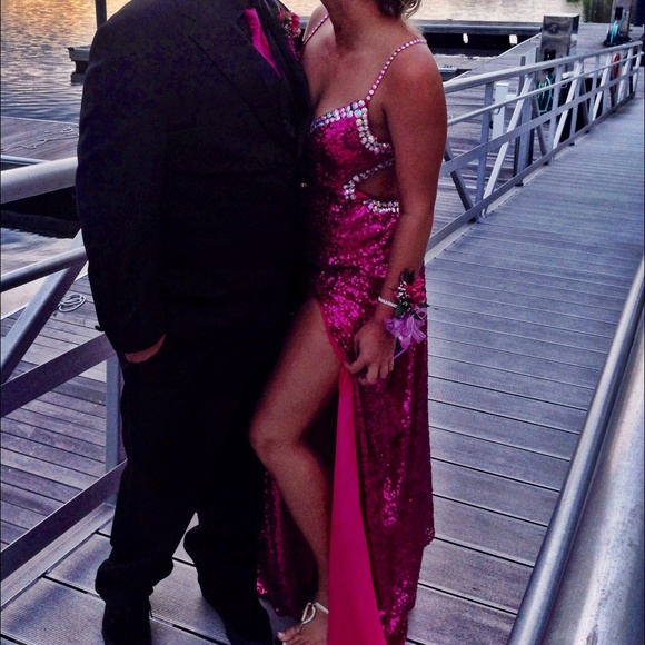 Prom dress - Picture 4 of 4