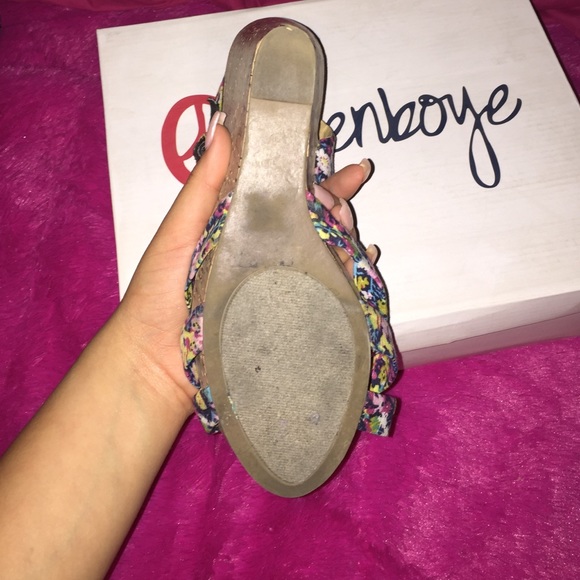 Spring wedges - Picture 2 of 4