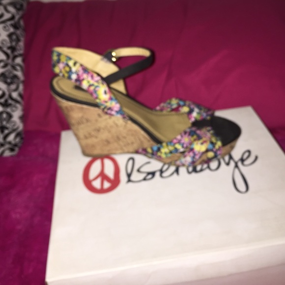 Spring wedges - Picture 4 of 4