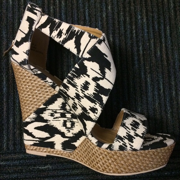 JustFab Black and White Wedges - Picture 1 of 3
