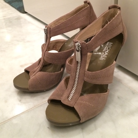 Michael kors shoes - Picture 1 of 4