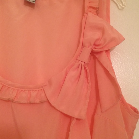 SALE Pink Bow Tank Top - Picture 3 of 4