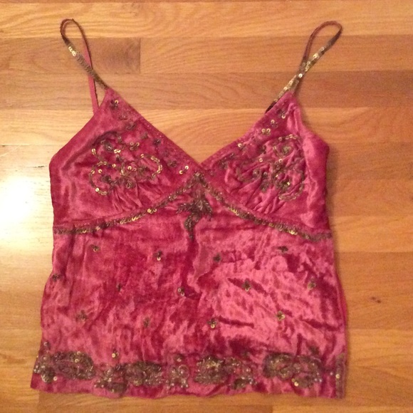 ✨SALE✨Tocca velvety sequined boho fuschia top