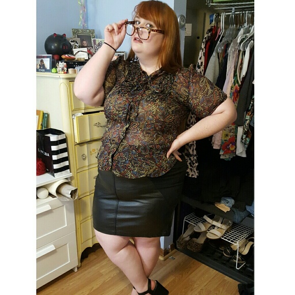 Xhilaration Sheer Paisley Button Up Blouse XL📚